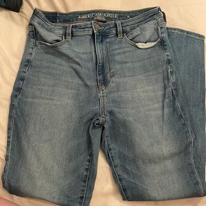 Like New American Eagle Super Hi-Rise Jegging Size 12.